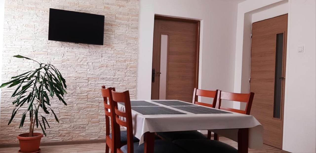 Apartmany Lucky 30 Ngoại thất bức ảnh